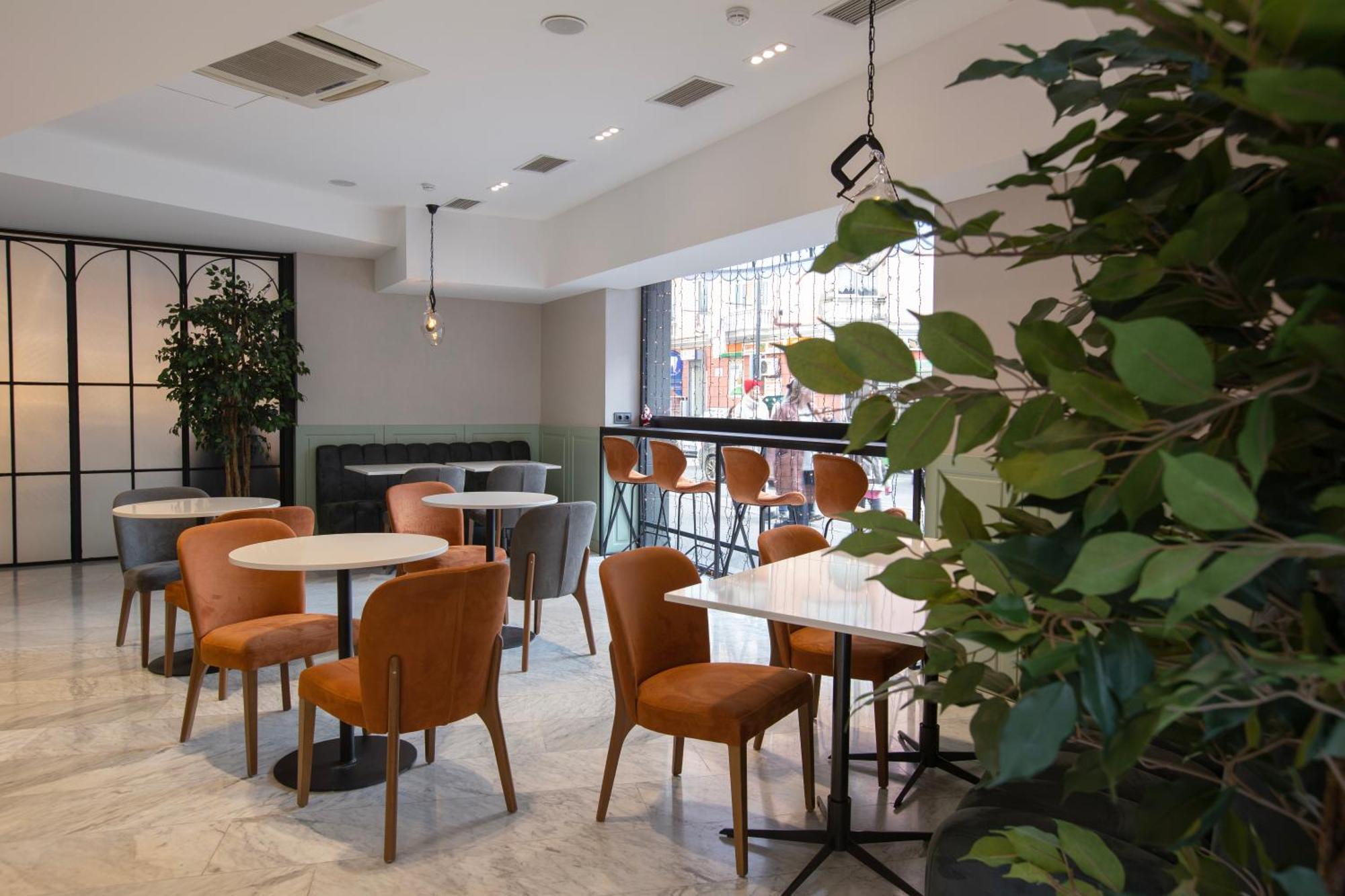 Avenue Hotel Tiflis Dış mekan fotoğraf