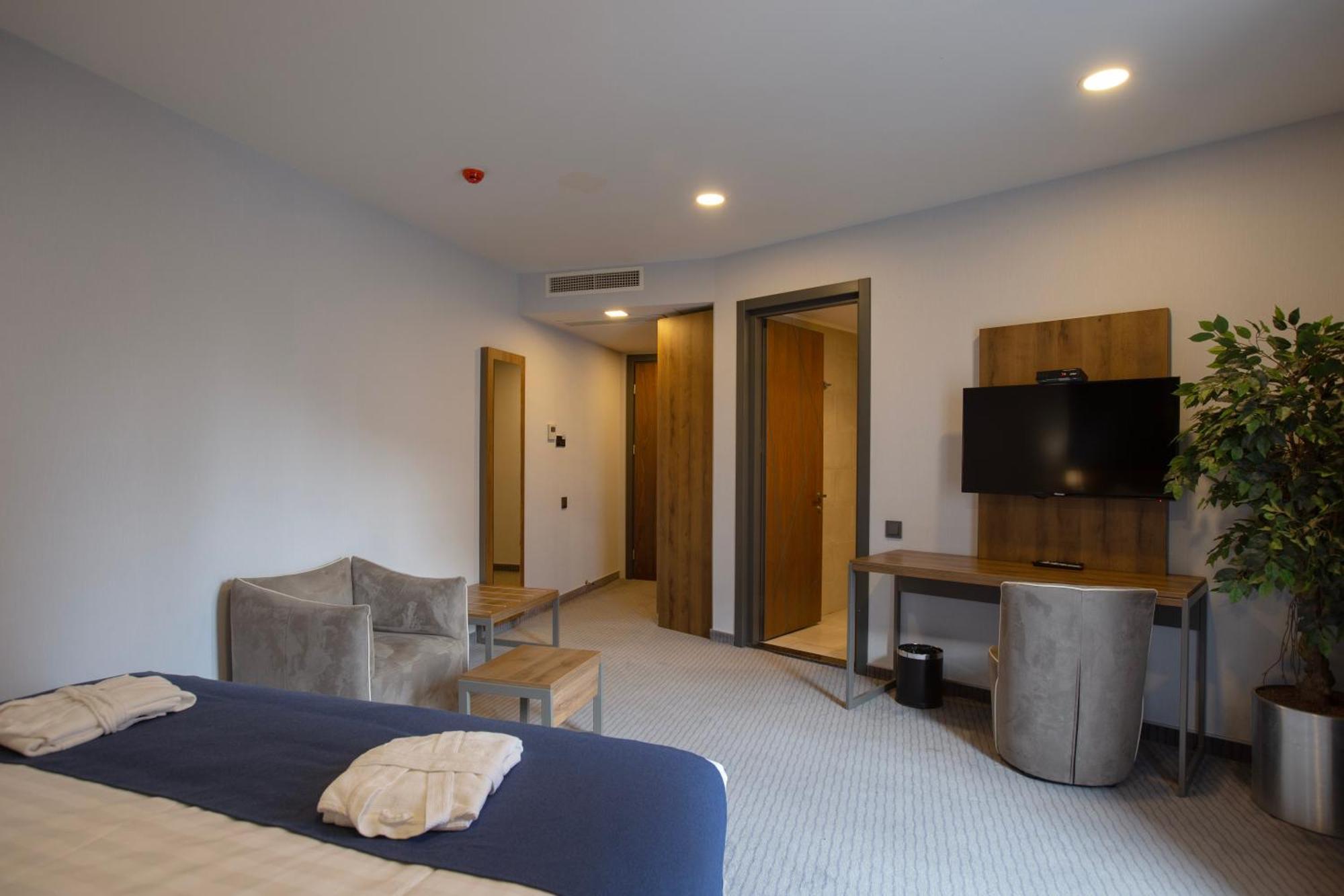 Avenue Hotel Tiflis Dış mekan fotoğraf