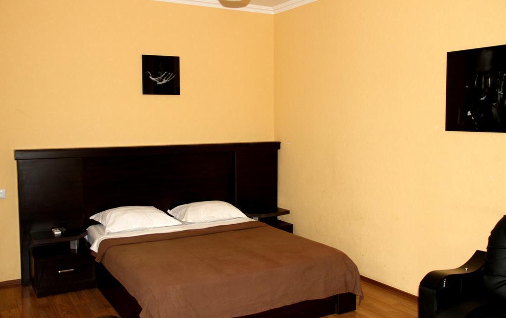Avenue Hotel Tiflis Oda fotoğraf