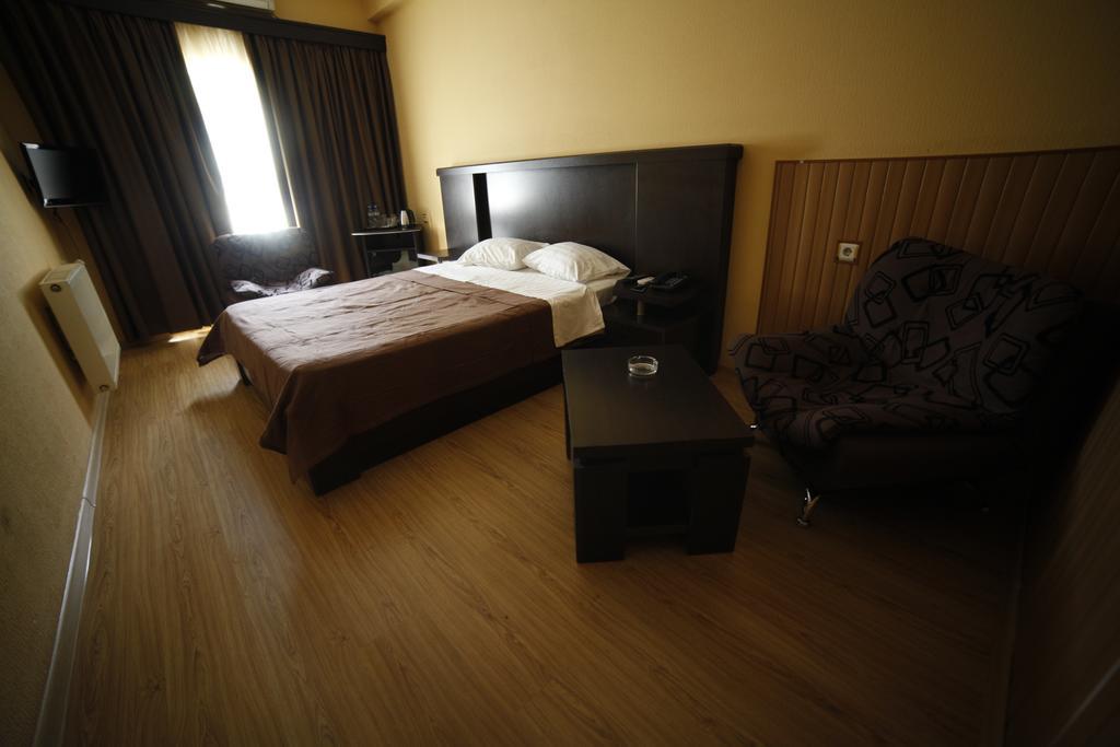 Avenue Hotel Tiflis Oda fotoğraf