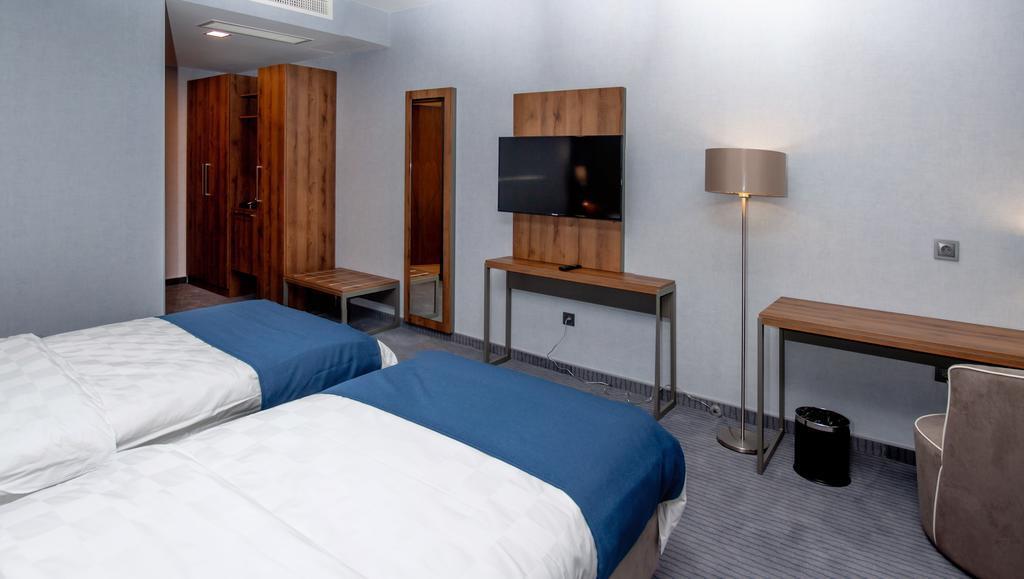 Avenue Hotel Tiflis Dış mekan fotoğraf